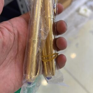 ذهبي كبير من فوق ازرق